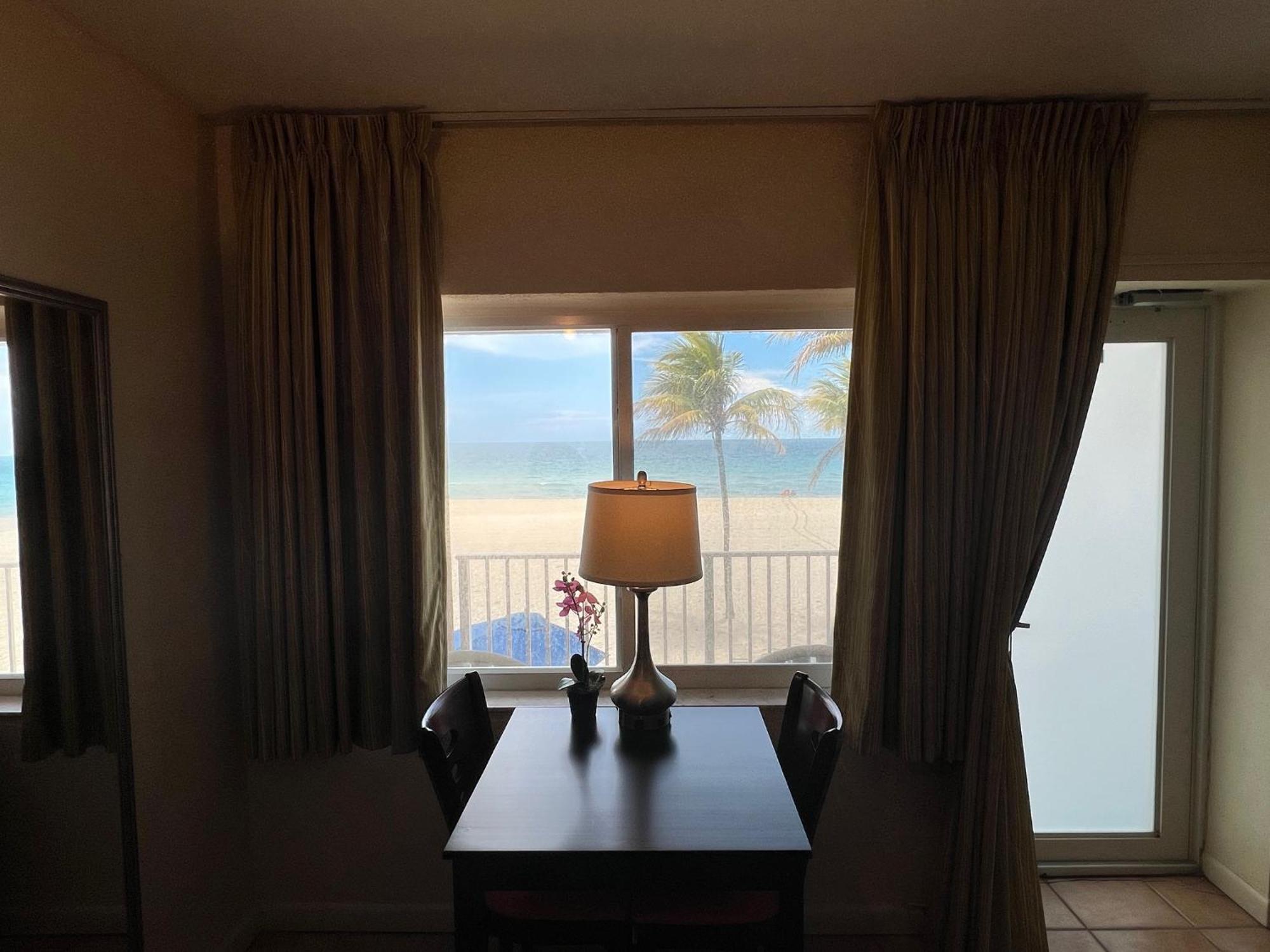 Enchanted Isle Hollywood Beach Resort Ngoại thất bức ảnh
